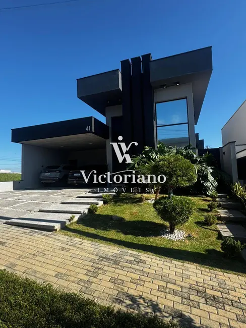 Casa de Condomínio com 3 quartos à venda, 360m2 em Cacapava - SP - imagem 1 Foto 1 de Casa de Condomínio com 3 quartos à venda, 360m2 em Cacapava - SP