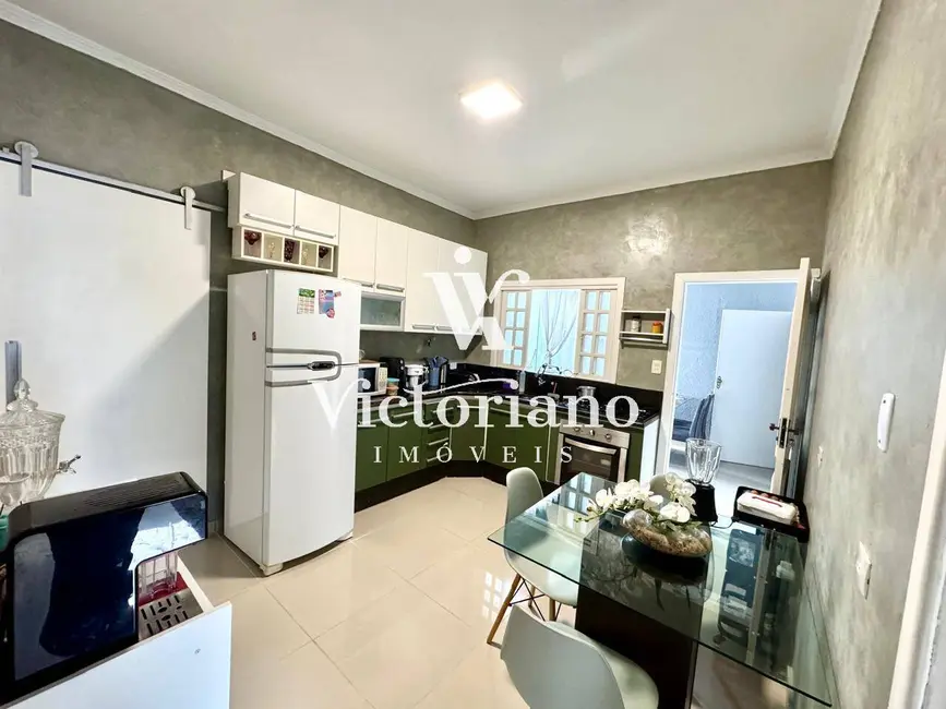 Casa com 3 quartos à venda, 175m2 em Loteamento Villa Branca, Jacarei - SP - imagem 7 Foto 7 de Casa com 3 quartos à venda, 175m2 em Loteamento Villa Branca, Jacarei - SP