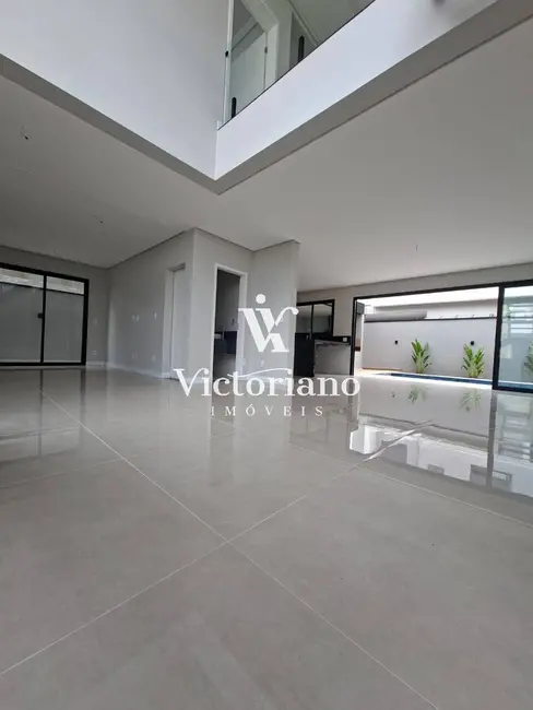 Foto 9 de Casa de Condomínio com 4 quartos à venda, 250m2 em Sao Jose Dos Campos - SP