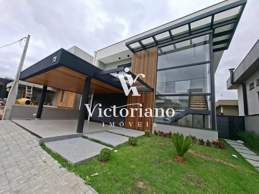 Foto 2 de Casa de Condomínio com 4 quartos à venda, 250m2 em Sao Jose Dos Campos - SP