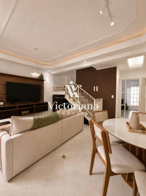 Foto 1 de Casa de Condomínio com 2 quartos à venda, 135m2 em Jardim Califórnia, Jacarei - SP