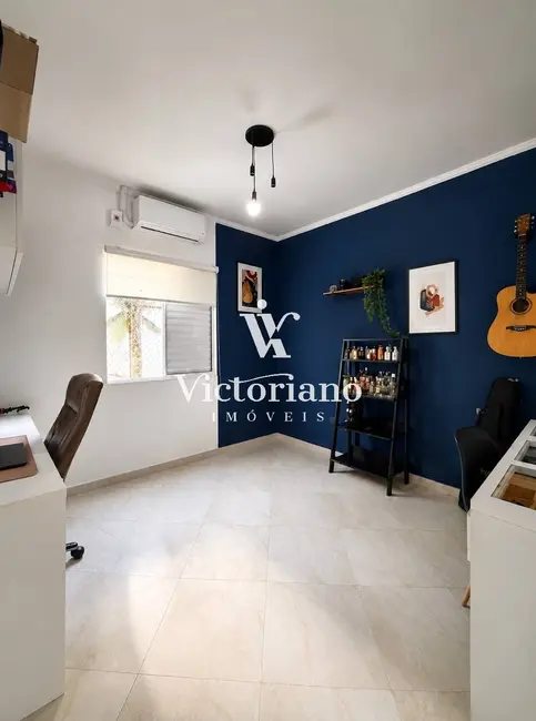 Foto 3 de Casa de Condomínio com 2 quartos à venda, 135m2 em Jardim Califórnia, Jacarei - SP