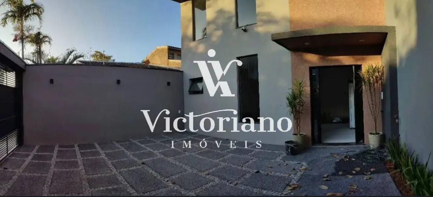 Foto 2 de Casa com 3 quartos à venda, 250m2 em Loteamento Villa Branca, Jacarei - SP
