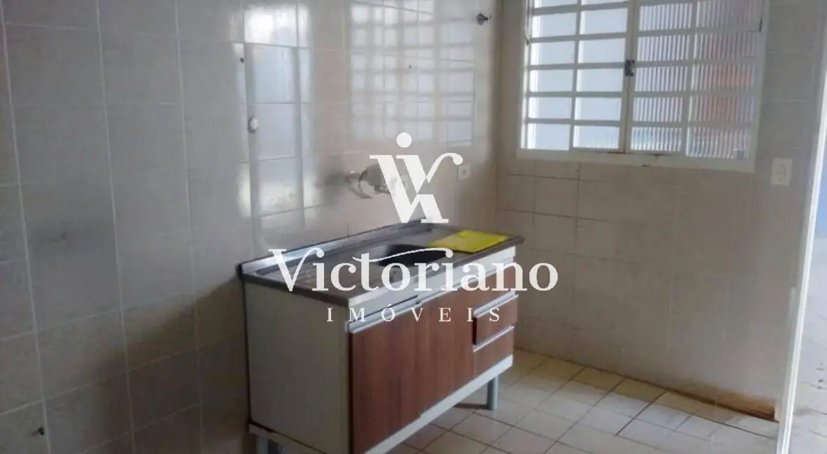 Casa de Condomínio com 3 quartos à venda, 140m2 em Parque Califórnia, Jacarei - SP - imagem 3 Foto 3 de Casa de Condomínio com 3 quartos à venda, 140m2 em Parque Califórnia, Jacarei - SP