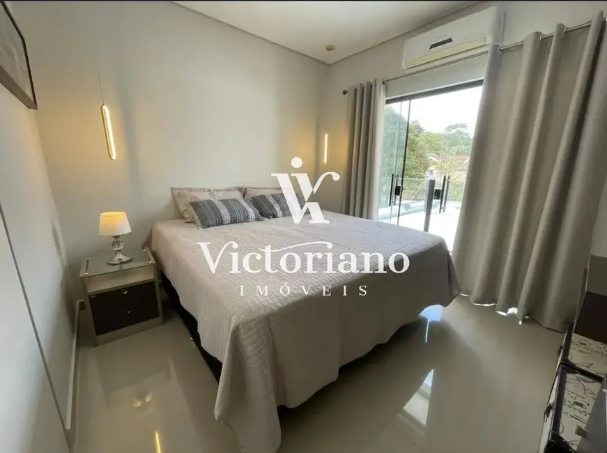 Casa de Condomínio com 3 quartos à venda, 252m2 em Sao Jose Dos Campos - SP - imagem 7 Foto 7 de Casa de Condomínio com 3 quartos à venda, 252m2 em Sao Jose Dos Campos - SP
