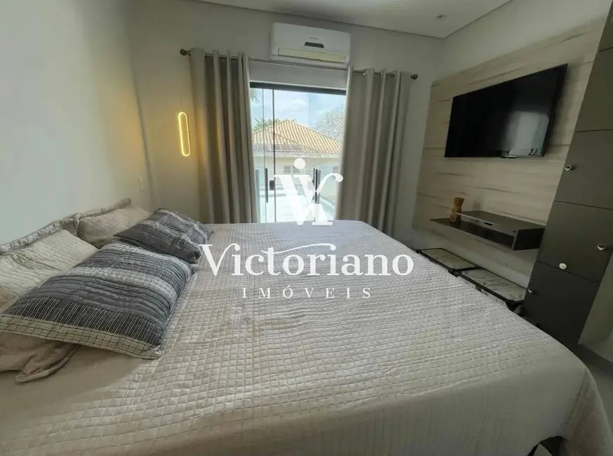 Casa de Condomínio com 3 quartos à venda, 252m2 em Sao Jose Dos Campos - SP - imagem 6 Foto 6 de Casa de Condomínio com 3 quartos à venda, 252m2 em Sao Jose Dos Campos - SP