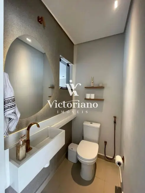 Casa de Condomínio com 3 quartos à venda, 252m2 em Sao Jose Dos Campos - SP - imagem 5 Foto 5 de Casa de Condomínio com 3 quartos à venda, 252m2 em Sao Jose Dos Campos - SP