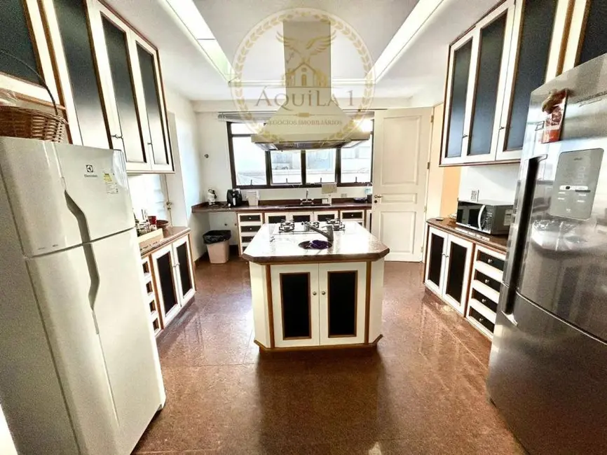 Casa com 4 quartos para alugar, 1530m2 em Alphaville, Santana De Parnaiba - SP - imagem 9 Foto 9 de Casa com 4 quartos para alugar, 1530m2 em Alphaville, Santana De Parnaiba - SP