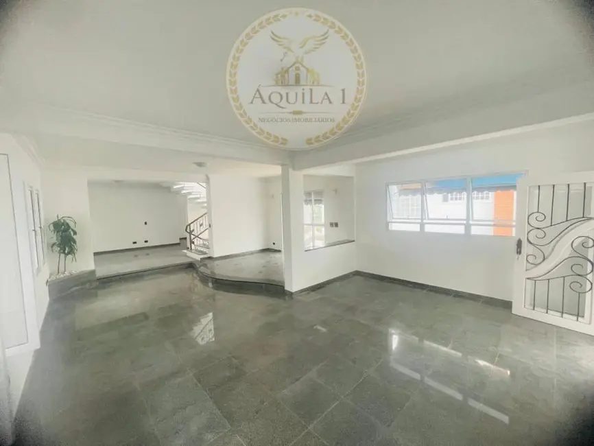 Casa com 4 quartos para alugar, 500m2 em Alphaville, Santana De Parnaiba - SP - imagem 8 Foto 8 de Casa com 4 quartos para alugar, 500m2 em Alphaville, Santana De Parnaiba - SP