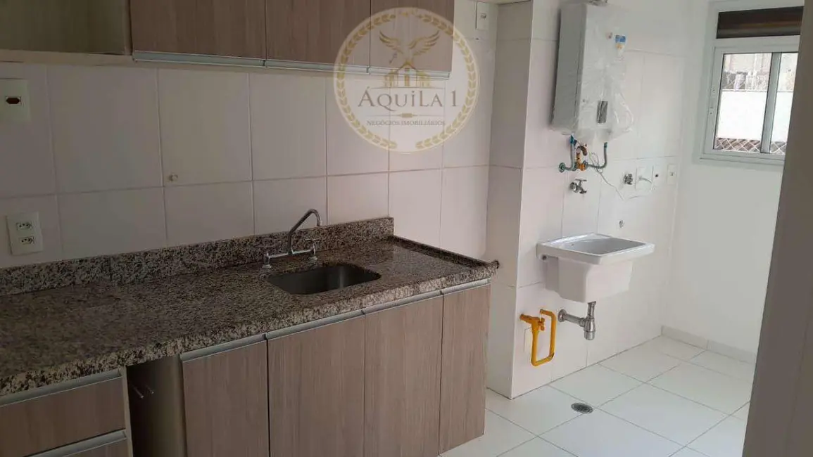 Foto 2 de Apartamento com 2 quartos para alugar, 60m2 em Jardim Tupanci, Barueri - SP