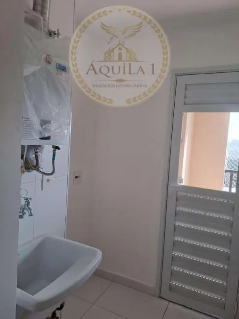 Apartamento com 3 quartos para alugar, 80m2 em Jardim Limoeiro, Aruja - SP - imagem 3 Foto 3 de Apartamento com 3 quartos para alugar, 80m2 em Jardim Limoeiro, Aruja - SP
