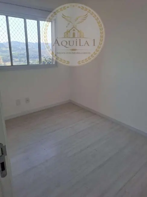 Apartamento com 3 quartos para alugar, 80m2 em Jardim Limoeiro, Aruja - SP - imagem 9 Foto 9 de Apartamento com 3 quartos para alugar, 80m2 em Jardim Limoeiro, Aruja - SP