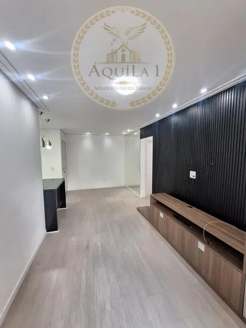 Apartamento com 2 quartos para alugar, 68m2 em Jardim Tupanci, Barueri - SP - imagem 6 Foto 6 de Apartamento com 2 quartos para alugar, 68m2 em Jardim Tupanci, Barueri - SP