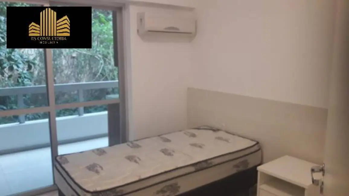 Apartamento com 4 quartos para alugar, 153m2 em Leblon, Rio De Janeiro - RJ - imagem 7 Foto 7 de Apartamento com 4 quartos para alugar, 153m2 em Leblon, Rio De Janeiro - RJ
