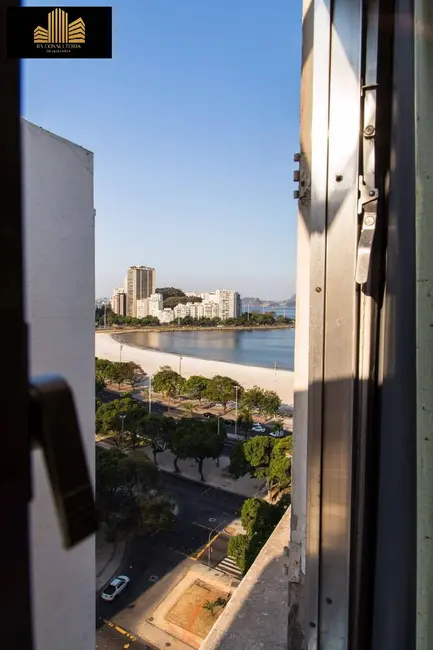 Foto 2 de Apartamento com 1 quarto à venda, 32m2 em Botafogo, Rio De Janeiro - RJ