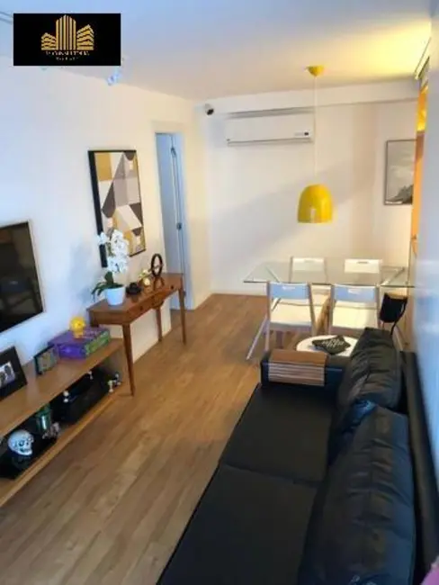 Apartamento com 2 quartos para alugar, 75m2 em Ipanema, Rio De Janeiro - RJ - imagem 3 Foto 3 de Apartamento com 2 quartos para alugar, 75m2 em Ipanema, Rio De Janeiro - RJ
