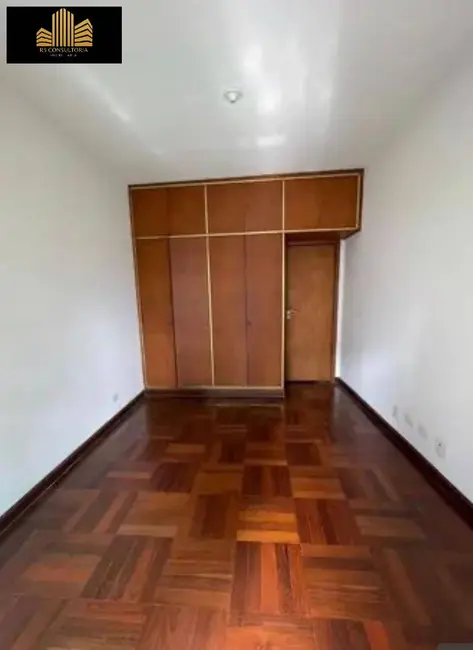 Apartamento com 3 quartos para alugar, 110m2 em Leblon, Rio De Janeiro - RJ - imagem 9 Foto 9 de Apartamento com 3 quartos para alugar, 110m2 em Leblon, Rio De Janeiro - RJ