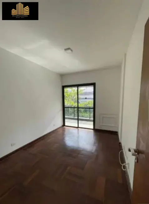 Apartamento com 3 quartos para alugar, 110m2 em Leblon, Rio De Janeiro - RJ - imagem 5 Foto 5 de Apartamento com 3 quartos para alugar, 110m2 em Leblon, Rio De Janeiro - RJ