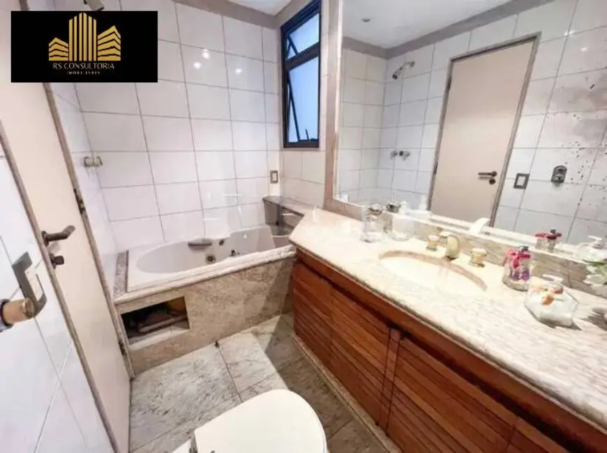 Apartamento com 4 quartos à venda, 202m2 em Leblon, Rio De Janeiro - RJ - imagem 9 Foto 9 de Apartamento com 4 quartos à venda, 202m2 em Leblon, Rio De Janeiro - RJ