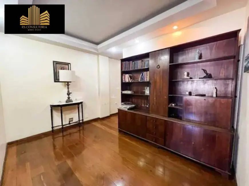 Apartamento com 4 quartos à venda, 202m2 em Leblon, Rio De Janeiro - RJ - imagem 5 Foto 5 de Apartamento com 4 quartos à venda, 202m2 em Leblon, Rio De Janeiro - RJ