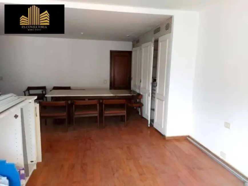 Apartamento com 4 quartos à venda, 337m2 em Copacabana, Rio De Janeiro - RJ - imagem 7 Foto 7 de Apartamento com 4 quartos à venda, 337m2 em Copacabana, Rio De Janeiro - RJ