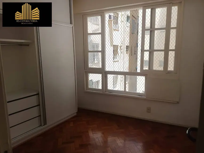 Apartamento com 2 quartos à venda e para alugar, 90m2 em Copacabana, Rio De Janeiro - RJ - imagem 3 Foto 3 de Apartamento com 2 quartos à venda e para alugar, 90m2 em Copacabana, Rio De Janeiro - RJ