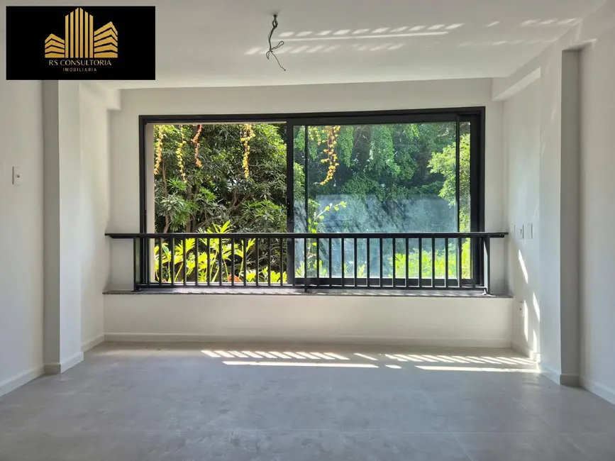 Apartamento com 1 quarto à venda, 34m2 em Glória, Rio De Janeiro - RJ - imagem 2 Foto 2 de Apartamento com 1 quarto à venda, 34m2 em Glória, Rio De Janeiro - RJ