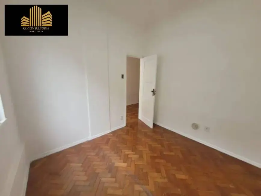 Apartamento com 2 quartos para alugar, 68m2 em Copacabana, Rio De Janeiro - RJ - imagem 8 Foto 8 de Apartamento com 2 quartos para alugar, 68m2 em Copacabana, Rio De Janeiro - RJ