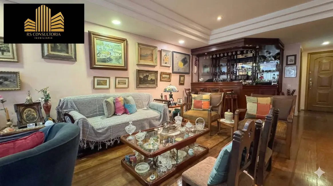 Apartamento com 3 quartos à venda, 224m2 em Copacabana, Rio De Janeiro - RJ - imagem 3 Foto 3 de Apartamento com 3 quartos à venda, 224m2 em Copacabana, Rio De Janeiro - RJ