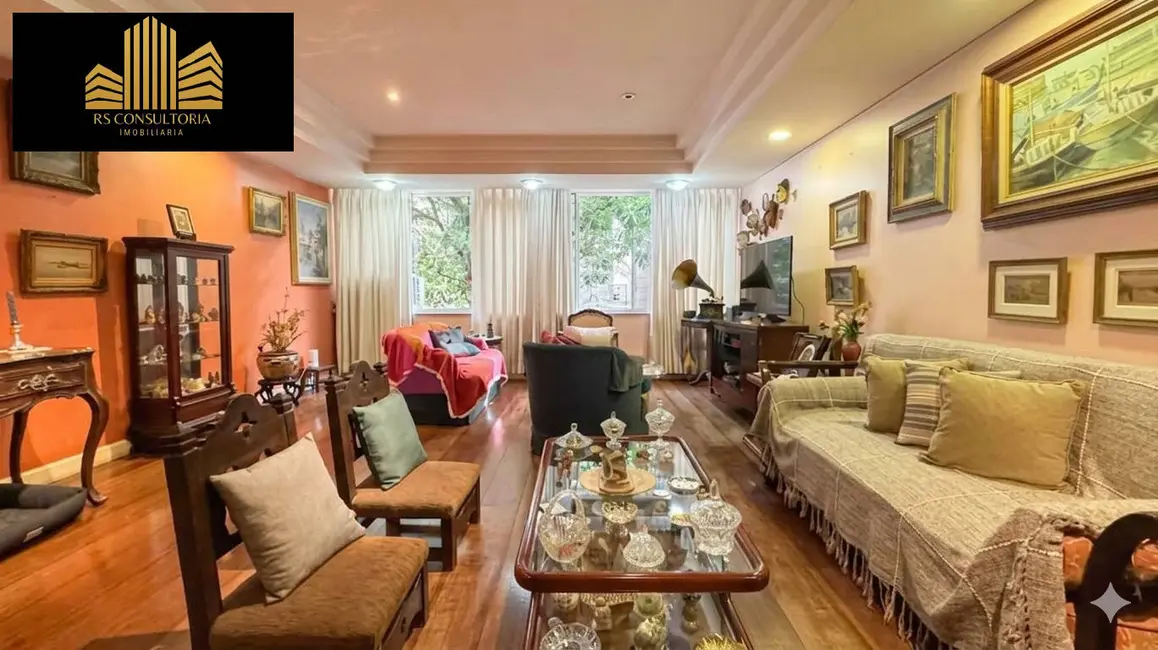 Apartamento com 3 quartos à venda, 224m2 em Copacabana, Rio De Janeiro - RJ - imagem 2 Foto 2 de Apartamento com 3 quartos à venda, 224m2 em Copacabana, Rio De Janeiro - RJ