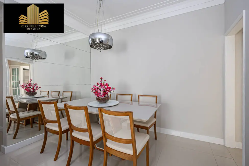 Apartamento com 4 quartos à venda, 110m2 em Flamengo, Rio De Janeiro - RJ - imagem 4 Foto 4 de Apartamento com 4 quartos à venda, 110m2 em Flamengo, Rio De Janeiro - RJ