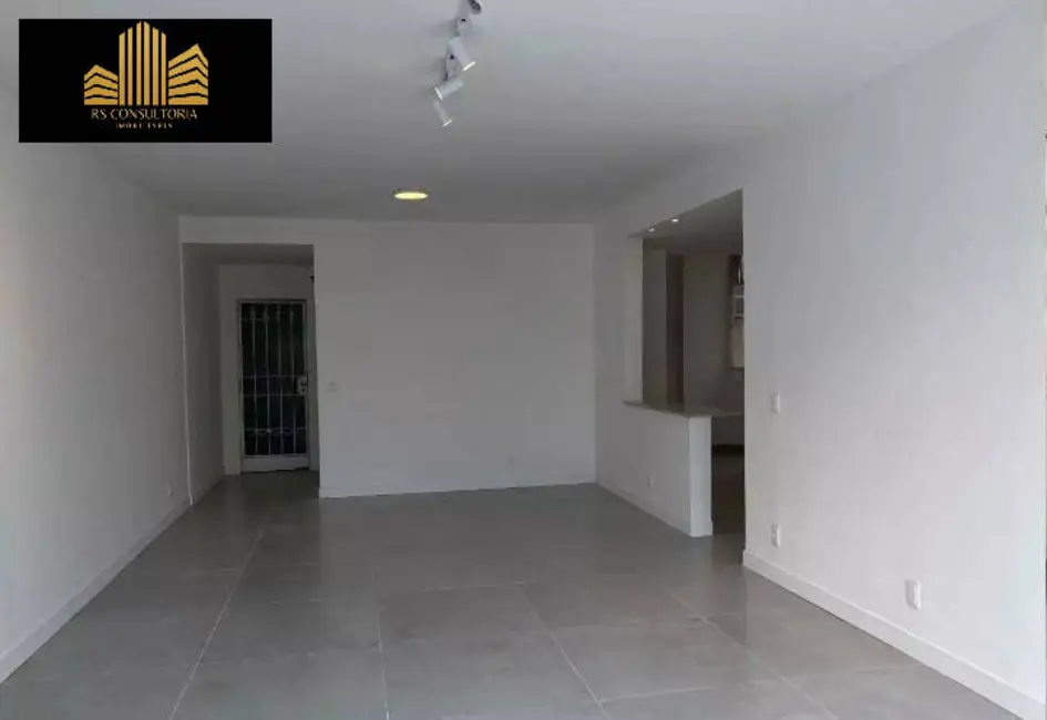 Apartamento com 3 quartos à venda, 126m2 em Copacabana, Rio De Janeiro - RJ - imagem 7 Foto 7 de Apartamento com 3 quartos à venda, 126m2 em Copacabana, Rio De Janeiro - RJ