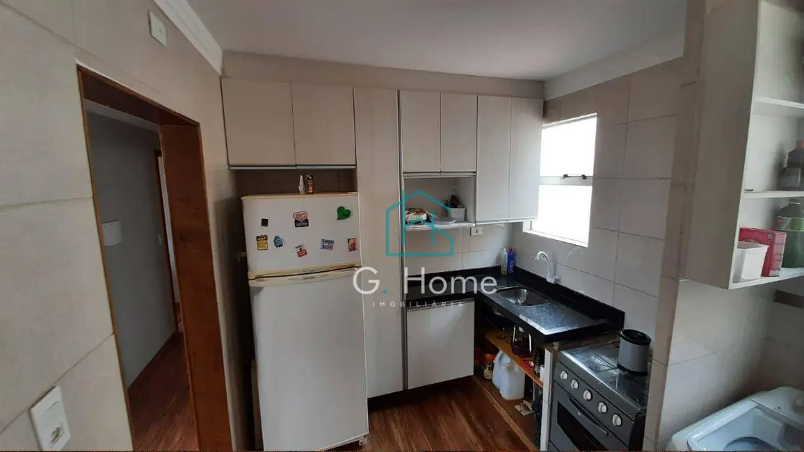 Apartamento com 3 quartos à venda, 78m2 em Coliseu, Londrina - PR - imagem 8 Foto 8 de Apartamento com 3 quartos à venda, 78m2 em Coliseu, Londrina - PR
