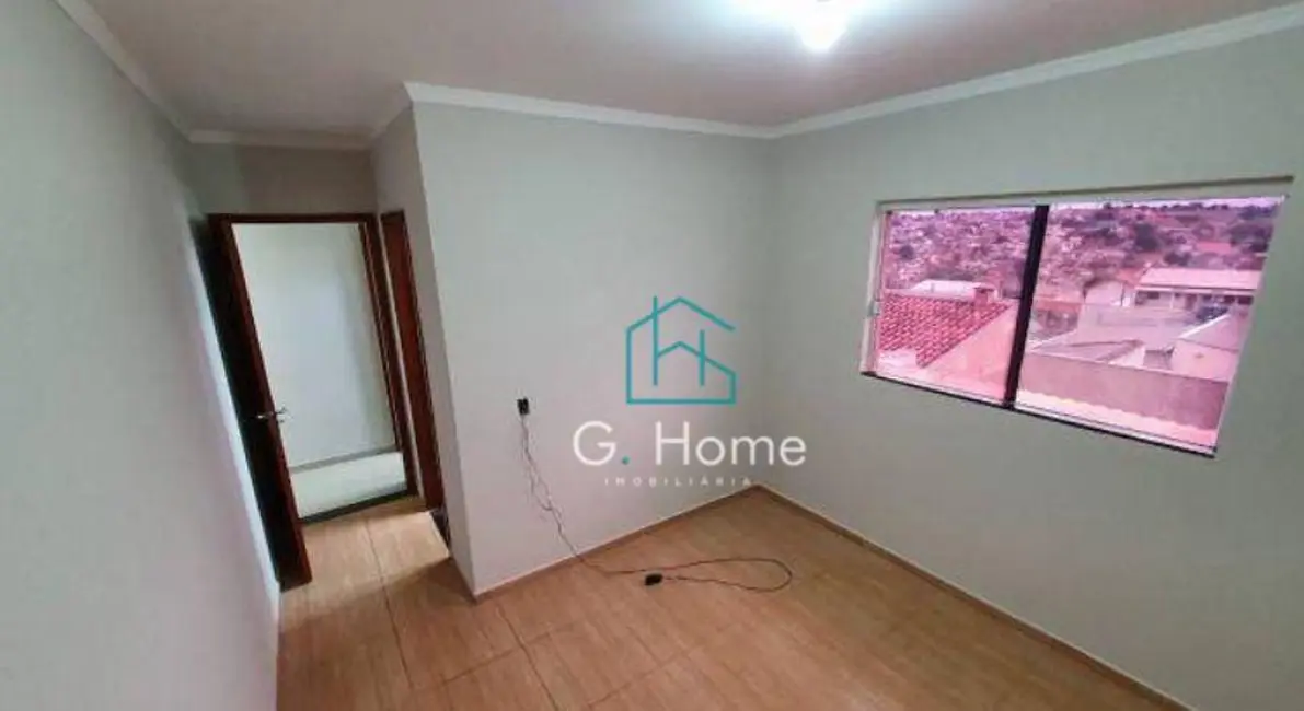 Casa com 3 quartos à venda, 180m2 em Sabará III, Londrina - PR - imagem 4 Foto 4 de Casa com 3 quartos à venda, 180m2 em Sabará III, Londrina - PR