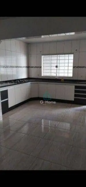 Casa com 3 quartos à venda, 203m2 em Pacaembu, Londrina - PR - imagem 6 Foto 6 de Casa com 3 quartos à venda, 203m2 em Pacaembu, Londrina - PR