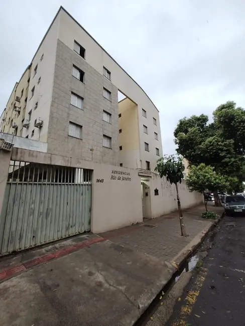 Apartamento com 3 quartos à venda, 105m2 em Centro, Londrina - PR - imagem 1 Foto 1 de Apartamento com 3 quartos à venda, 105m2 em Centro, Londrina - PR