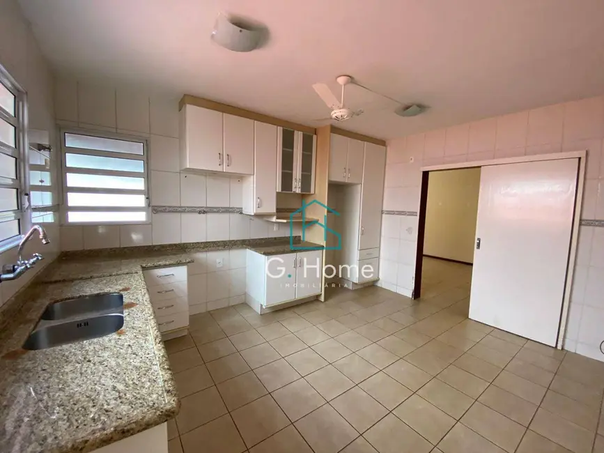 Casa de Condomínio com 3 quartos à venda, 405m2 em Terra Bonita, Londrina - PR - imagem 8 Foto 8 de Casa de Condomínio com 3 quartos à venda, 405m2 em Terra Bonita, Londrina - PR