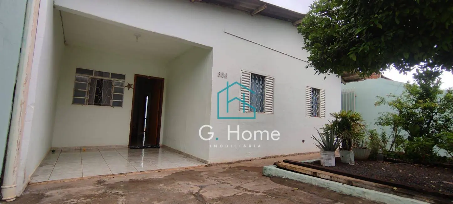 Casa com 3 quartos à venda, 200m2 em Conjunto Parigot de Souza 1, Londrina - PR - imagem 8 Foto 8 de Casa com 3 quartos à venda, 200m2 em Conjunto Parigot de Souza 1, Londrina - PR