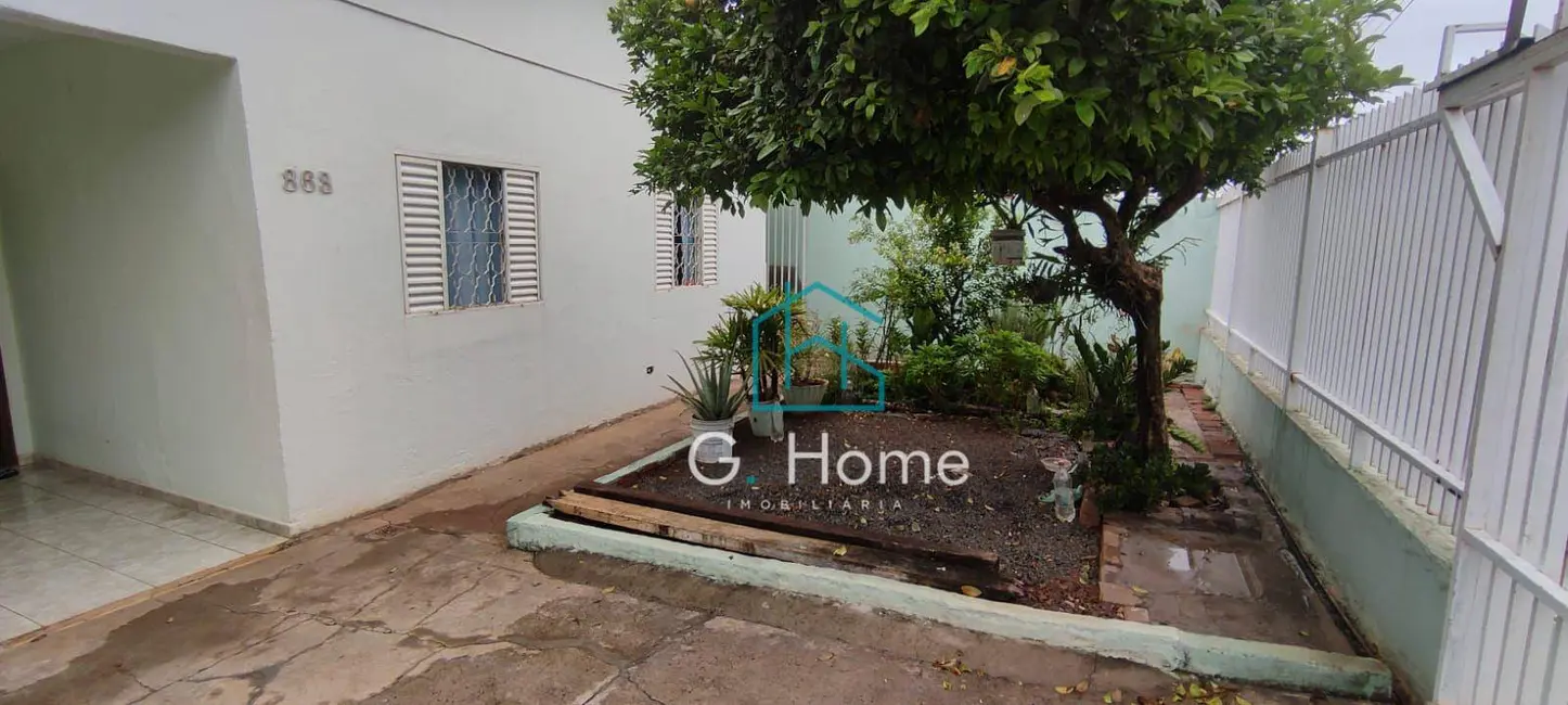 Casa com 3 quartos à venda, 200m2 em Conjunto Parigot de Souza 1, Londrina - PR - imagem 6 Foto 6 de Casa com 3 quartos à venda, 200m2 em Conjunto Parigot de Souza 1, Londrina - PR