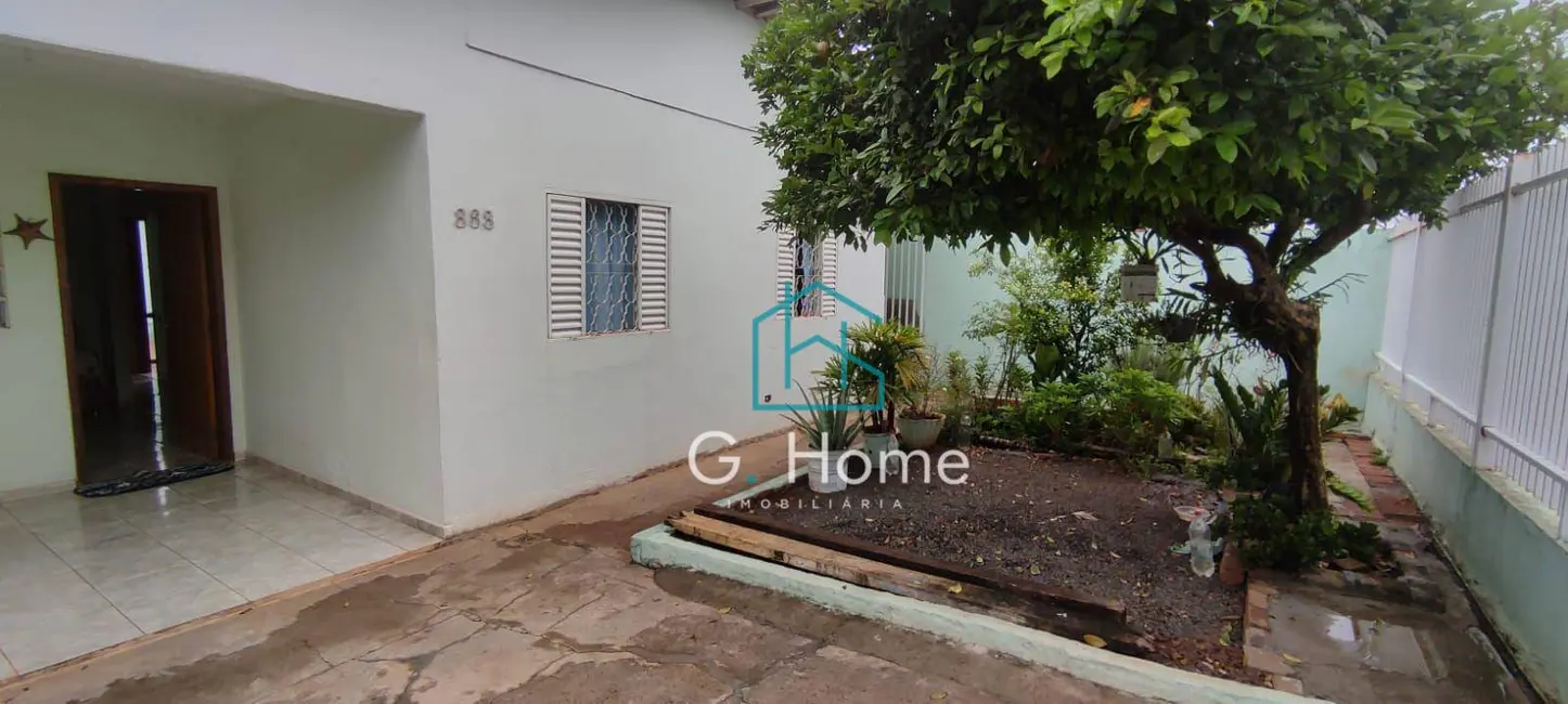 Casa com 3 quartos à venda, 200m2 em Conjunto Parigot de Souza 1, Londrina - PR - imagem 5 Foto 5 de Casa com 3 quartos à venda, 200m2 em Conjunto Parigot de Souza 1, Londrina - PR