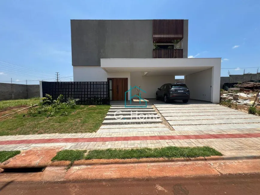Foto 1 de Sobrado com 3 quartos à venda, 250m2 em Marumbi, Londrina - PR