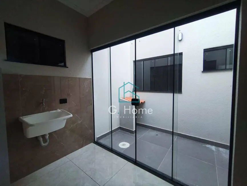 Casa com 3 quartos à venda, 132m2 em Aeroporto, Londrina - PR - imagem 5 Foto 5 de Casa com 3 quartos à venda, 132m2 em Aeroporto, Londrina - PR