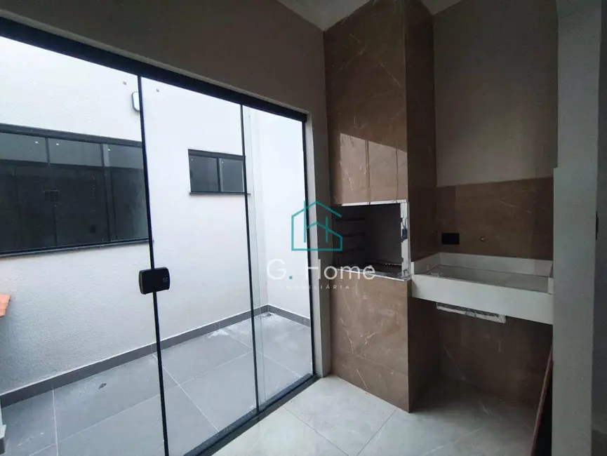 Casa com 3 quartos à venda, 132m2 em Aeroporto, Londrina - PR - imagem 4 Foto 4 de Casa com 3 quartos à venda, 132m2 em Aeroporto, Londrina - PR