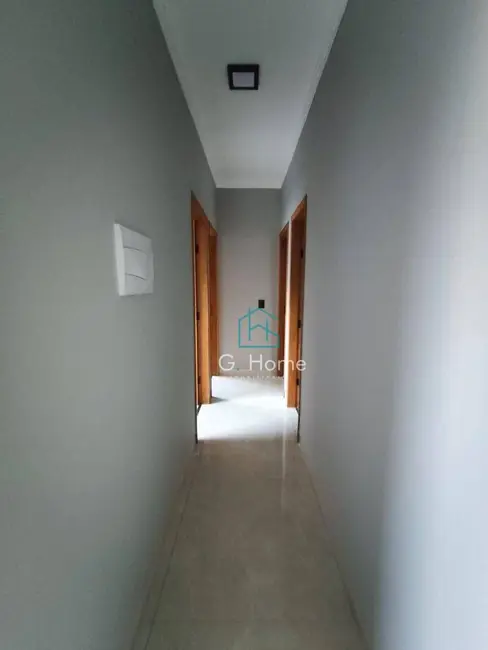 Casa com 3 quartos à venda, 132m2 em Aeroporto, Londrina - PR - imagem 4 Foto 4 de Casa com 3 quartos à venda, 132m2 em Aeroporto, Londrina - PR