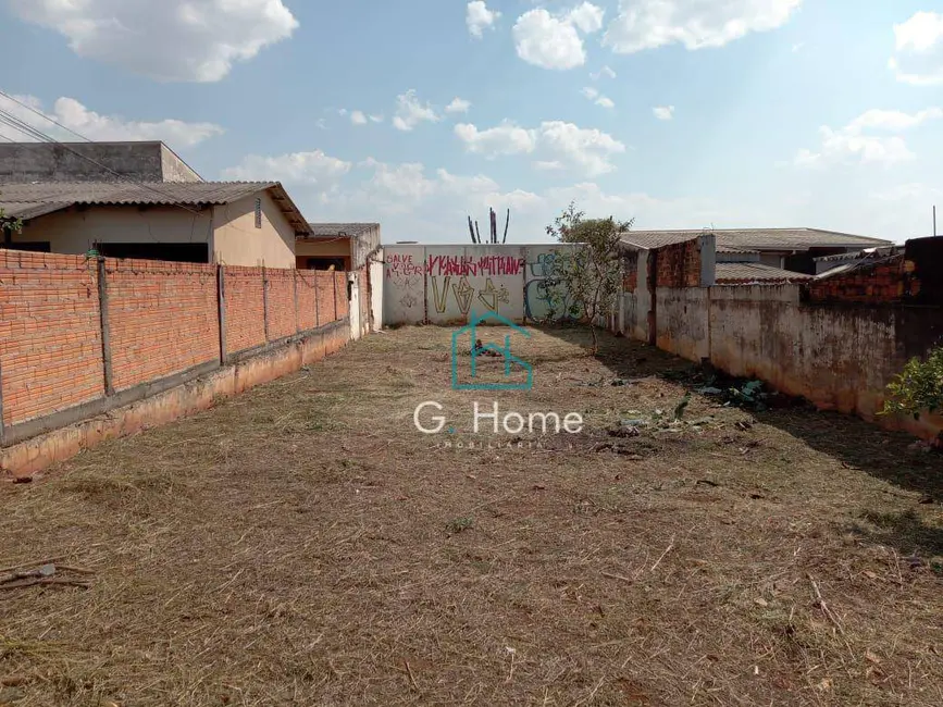 Foto 1 de Terreno / Lote à venda, 350m2 em Marabá, Londrina - PR