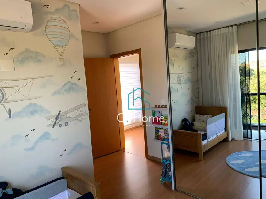 Casa de Condomínio com 3 quartos à venda, 256m2 em Jardim Morumbi, Londrina - PR - imagem 8 Foto 8 de Casa de Condomínio com 3 quartos à venda, 256m2 em Jardim Morumbi, Londrina - PR