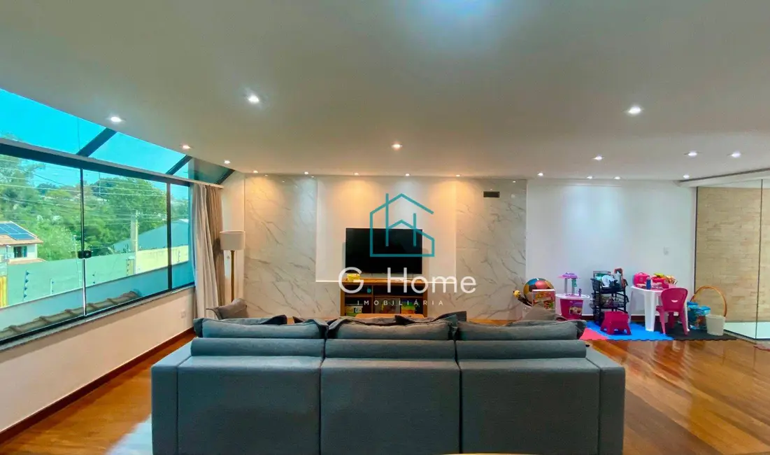Casa com 4 quartos à venda, 500m2 em Jardim Nápoles, Londrina - PR - imagem 8 Foto 8 de Casa com 4 quartos à venda, 500m2 em Jardim Nápoles, Londrina - PR