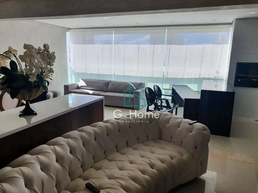 Foto 2 de Apartamento com 3 quartos à venda, 247m2 em Londrina - PR