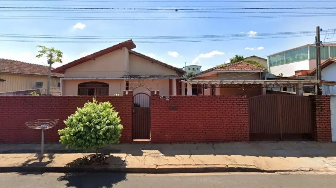 Foto 1 de Casa com 3 quartos à venda, 302m2 em Jardim Paraná, Londrina - PR