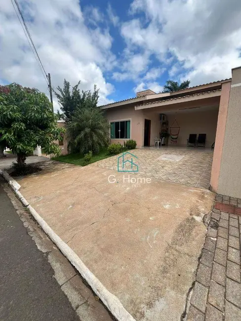 Foto 5 de Casa de Condomínio com 3 quartos à venda, 256m2 em Bandeirantes, Londrina - PR